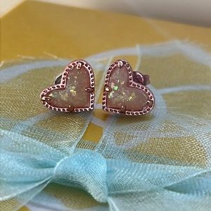 Kendra Scott Ari heart shaped stud earrings.